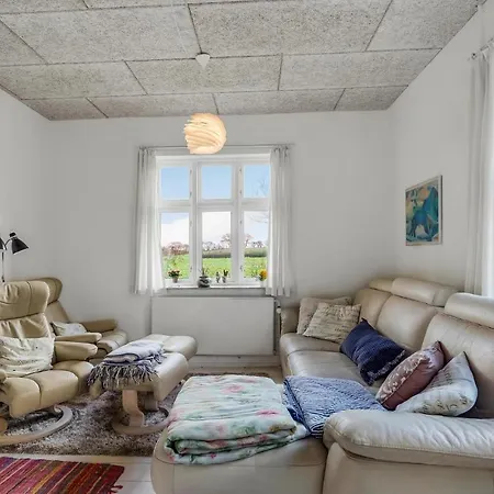 3 Bedroom Amazing In Tranekaer