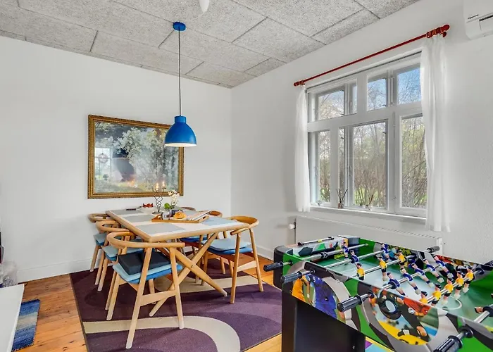 Stunning In With Wifi بيت للعطل *