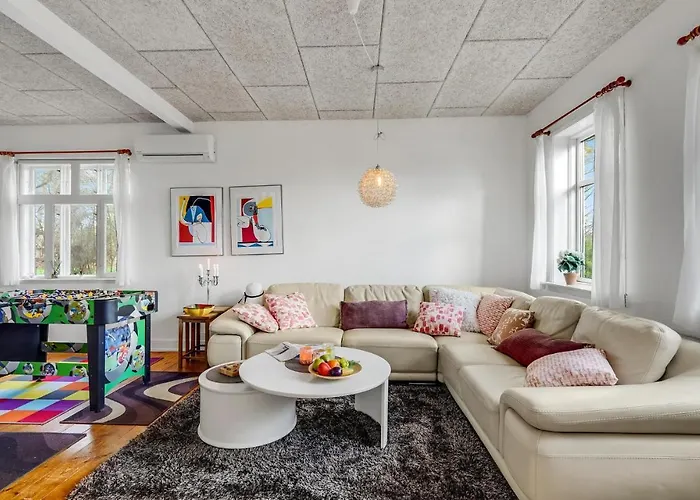 بيت للعطل Stunning In With Wifi Tranekær